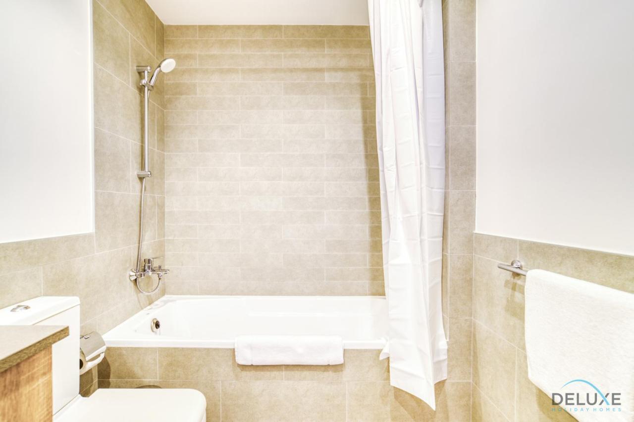 Sophisticated 1Br At Town Square Rawda Dubailand By Deluxe Holiday Homes Kültér fotó